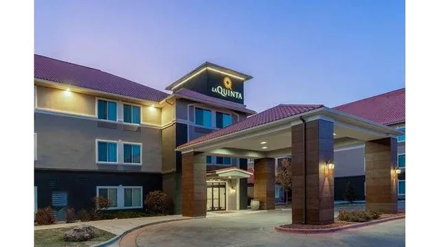 La Quinta Inn & Suites by Wyndham Rifle