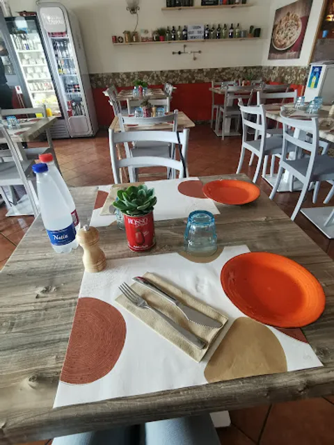 Lucrino - Pizza and Restaurant