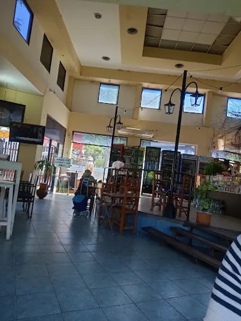 Aroma De Pan - Panaderia Artesanal, Restaurant, Cafetería