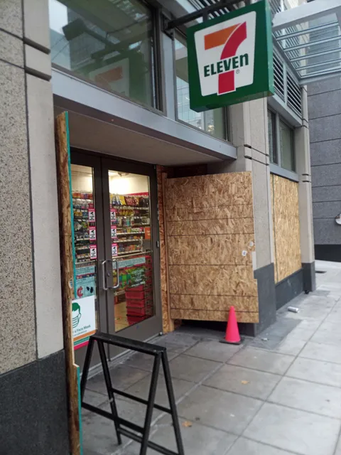 7-Eleven