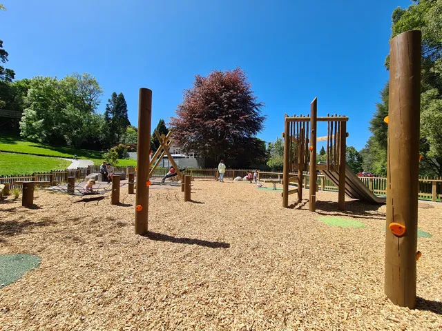 Hammond Park Playground