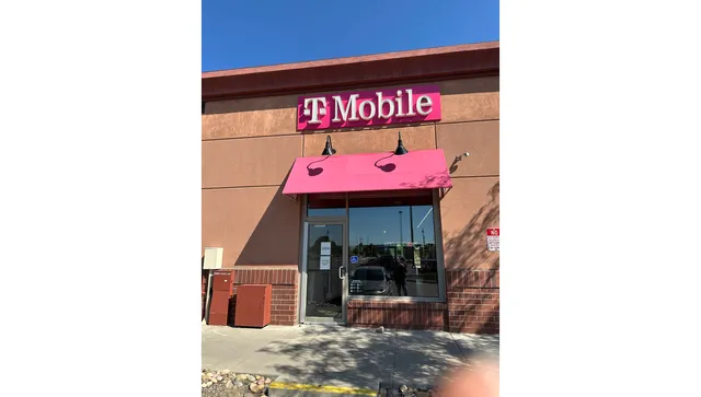 T-Mobile Experience Store