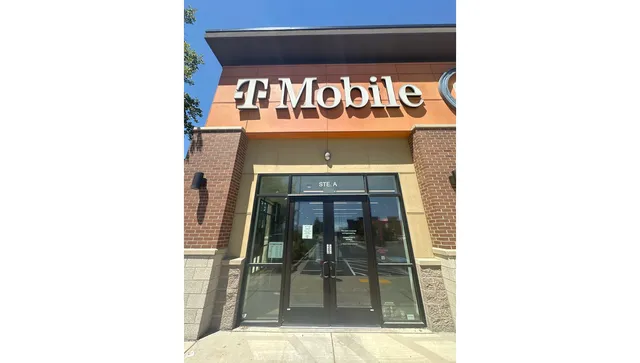 T-Mobile Authorized Retailer