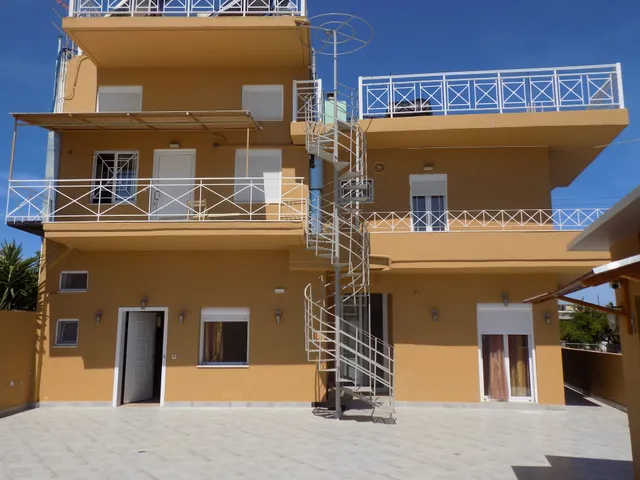 Souvlakis Pool Suites, Chania