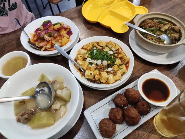 Kong Wui Hong Kong Restaurant 港薈港式餐廳