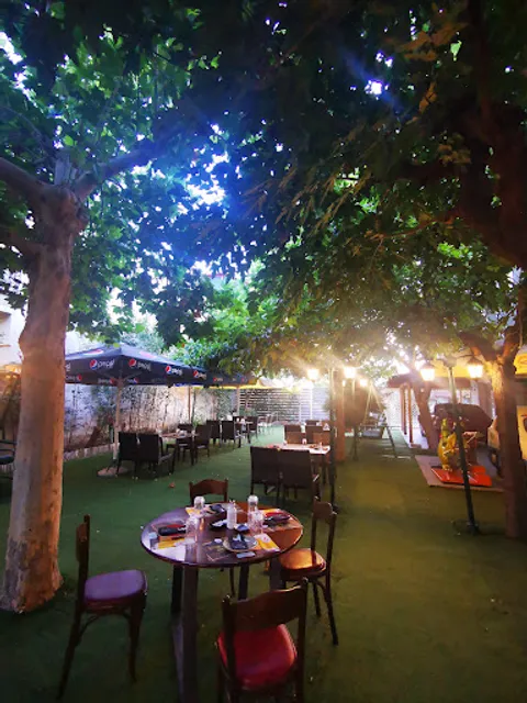 To Koutouki tou Nikola