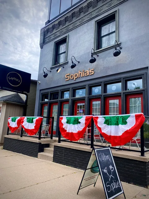 Sophia’s Cocktail Lounge