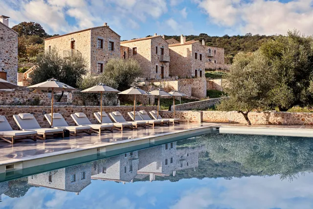 100 Rizes Seaside Resort, an SLH Hotel