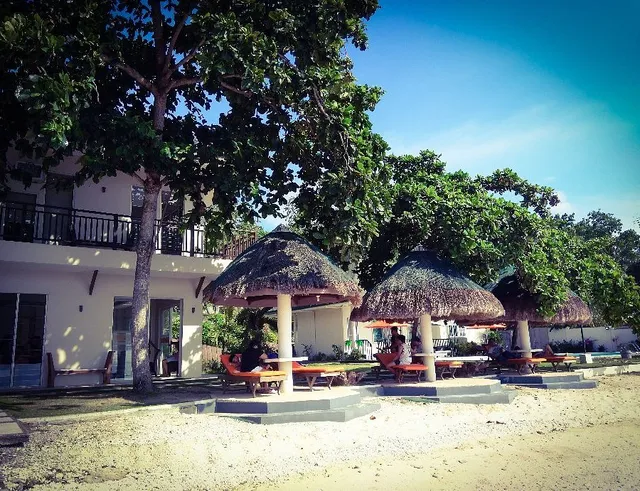 Allure Badian Beach Villa