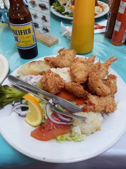 desconchadero Los delfines