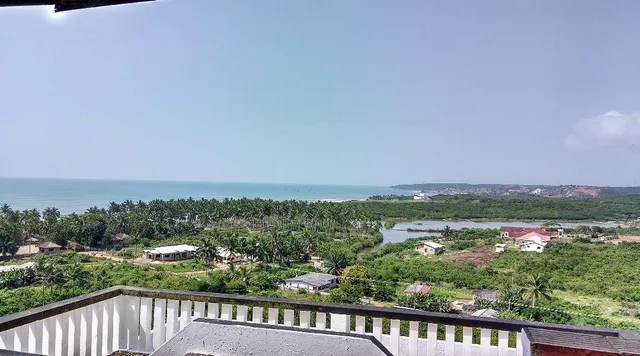 Weda Lodge, (Weda Oceanview Resort ). Anomabo