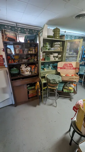 Cottage Antiques & Co