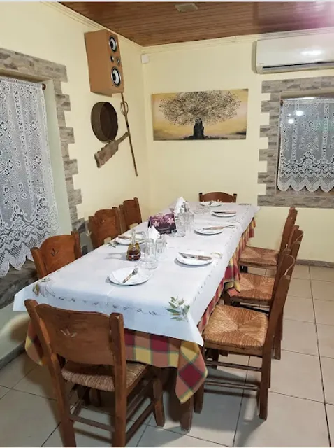 To Koutouki tis Efterpis