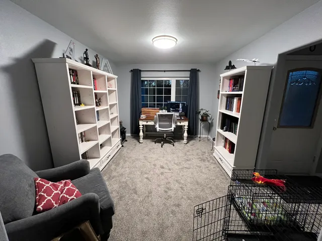 Alaska Refinishing and Upholstery