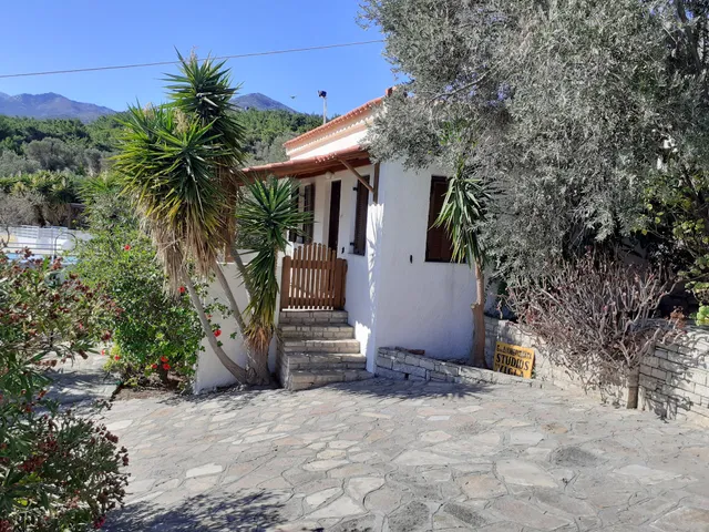 VIGLA APARTMENTS 1 2