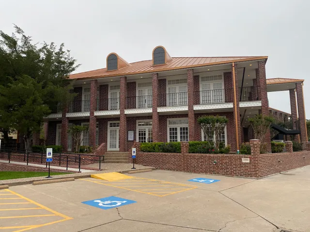 Peking Acupuncture and Massage