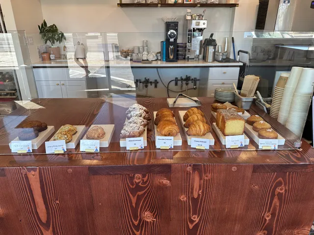 Black Moon Pastries & Pizza