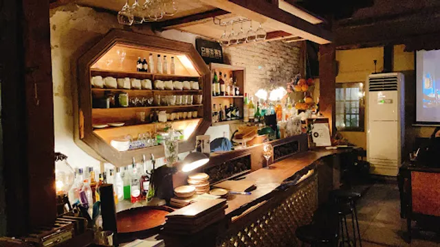 LOLA蘿拉冷飲店 (訂位請用電話或Instagram)