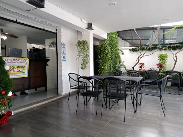 Pizzería Chonita Francisco de montejo