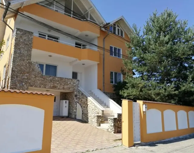 Penthouse Apartment in Leo's Villa