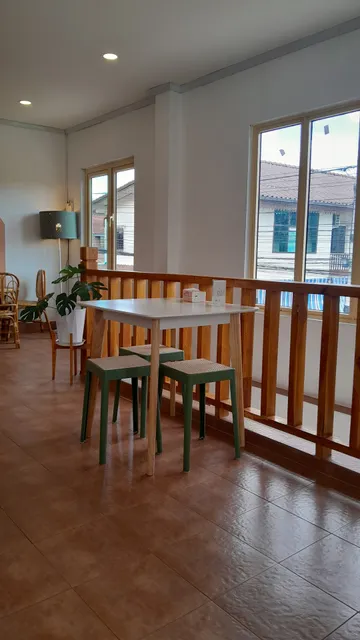 Le Paradis Agréable Café - ເຢັນສະຫວັນ ຄາເຟ່ (Yensavanh Café)