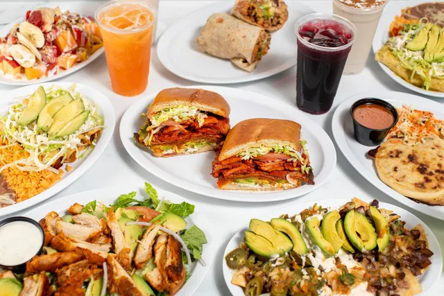 Tortas y taqueria Los Picudos 2