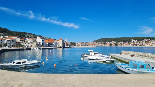 Apartmani Valentina Tisno