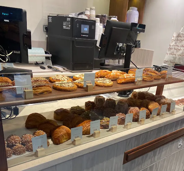 Yann Couvreur Café Gare Montparnasse