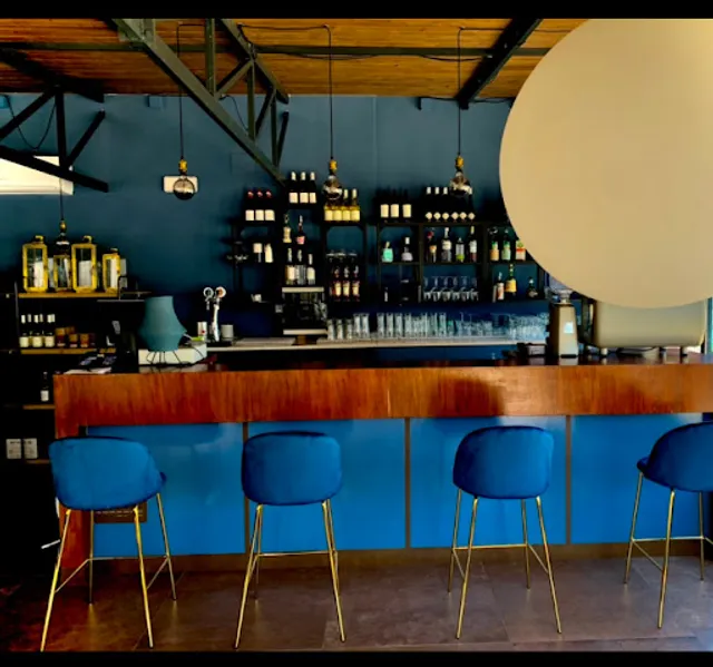 beb KISS UNDER THE MOON RESTAURANT PIZZERIA