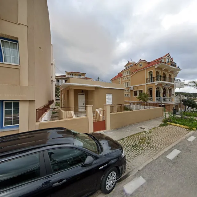 TRADITIONAL FISH TAVERN