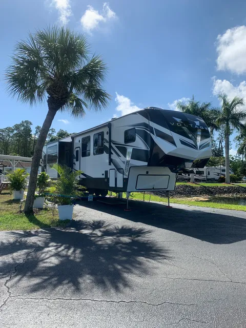 Bonita Lake RV Resort