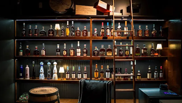 Cooper & Cow Steakhouse and Bourbon Lounge