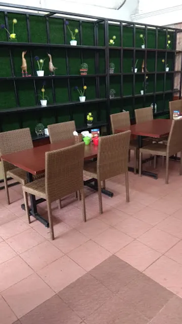 Bebek Goreng Harissa & Soto Madura Wawan