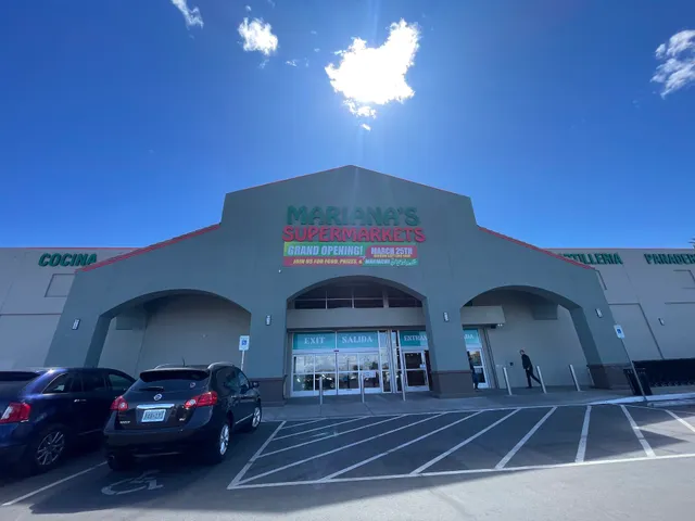 Mariana's Supermarket