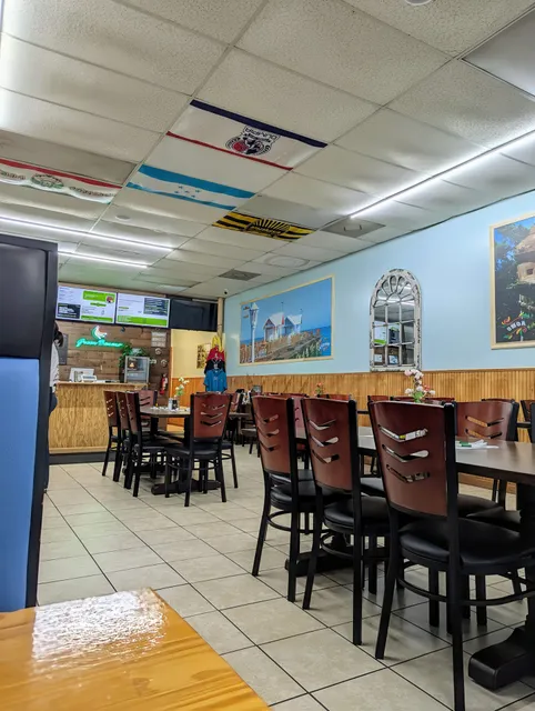 Green Banana Restaurante Hondureño