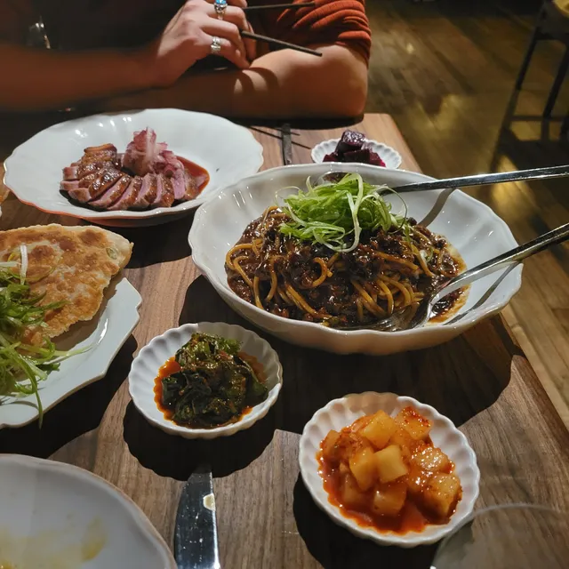 MINARI & The Pikok Lounge