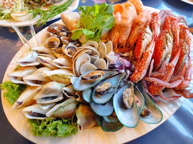 Baitoey Seafood Restaurant