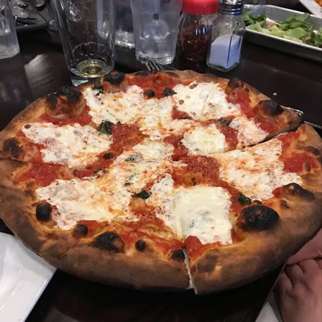 Julian's Pizza Kitchen & Bar