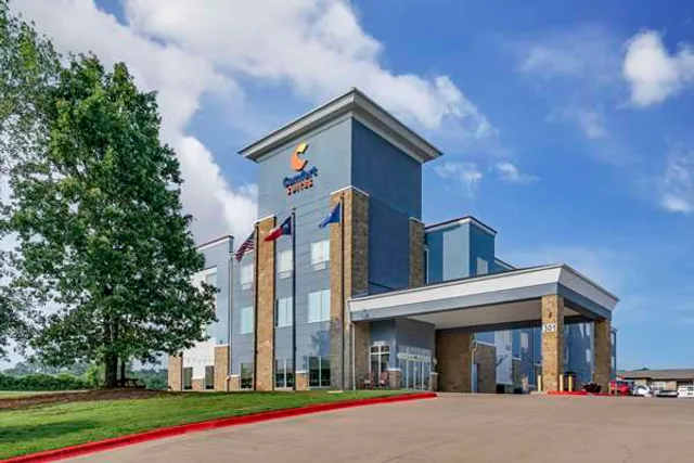 Comfort Suites Palestine