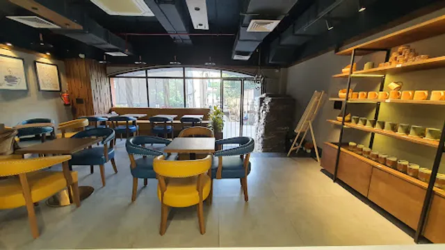 New Sky Coffee, Best Cafe in Saket Delhi
