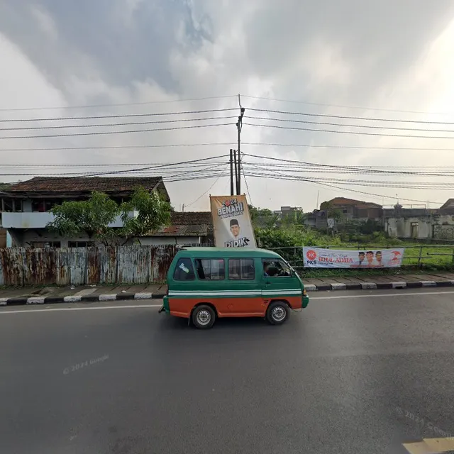 Rumah Makan Padang Garuda