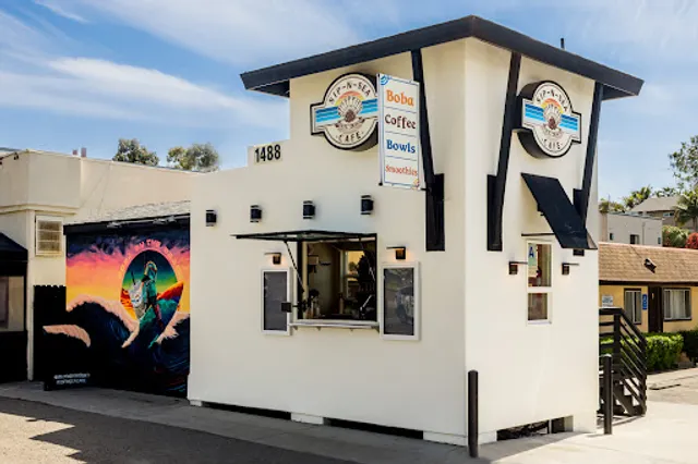 Sip-N-Sea: Coffee + Açaí