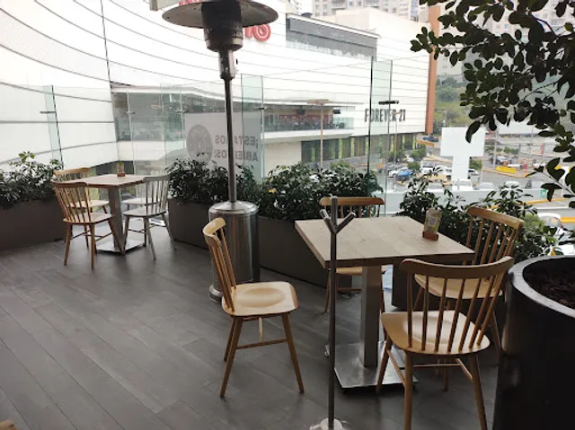 Crepes & Waffles Santa Fe