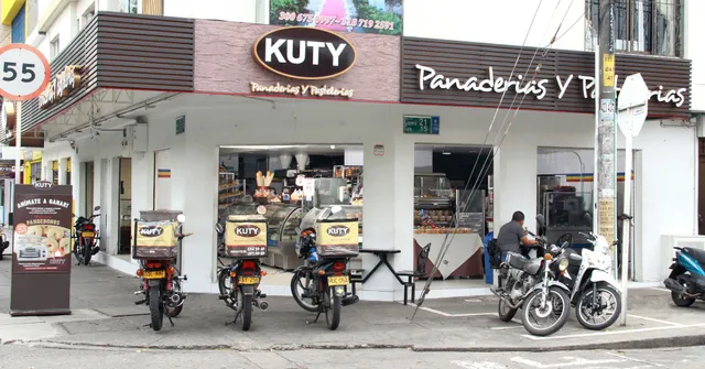 Panadería & Pastelería KUTY Junín