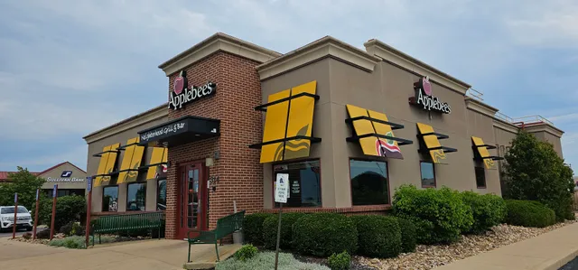 Applebee's Grill + Bar