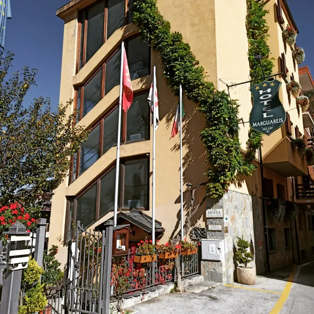 Hotel Marguareis