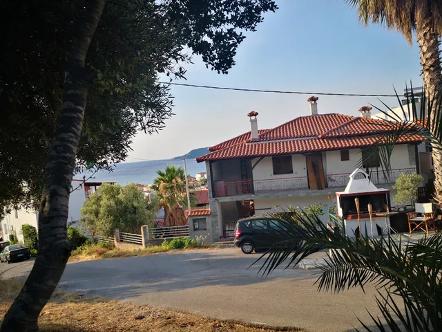 GreenHill Holiday Suites