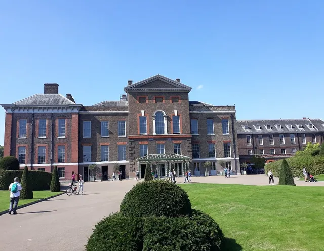 Imperial Court Studios, Bayswater