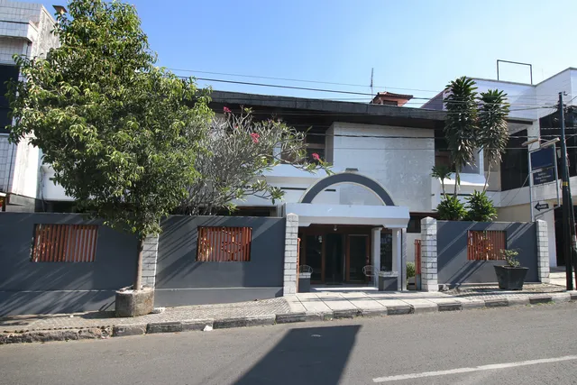 Airy Eco Syariah Otista 106 Kuningan