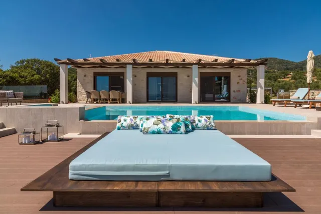 Porto Vasilikos Villas